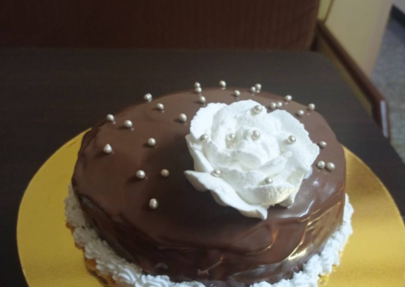 Chocolate truffle cake