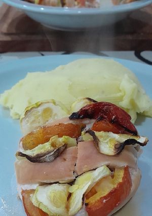 Una foto de Supremas rellenas con tomate y zucchini