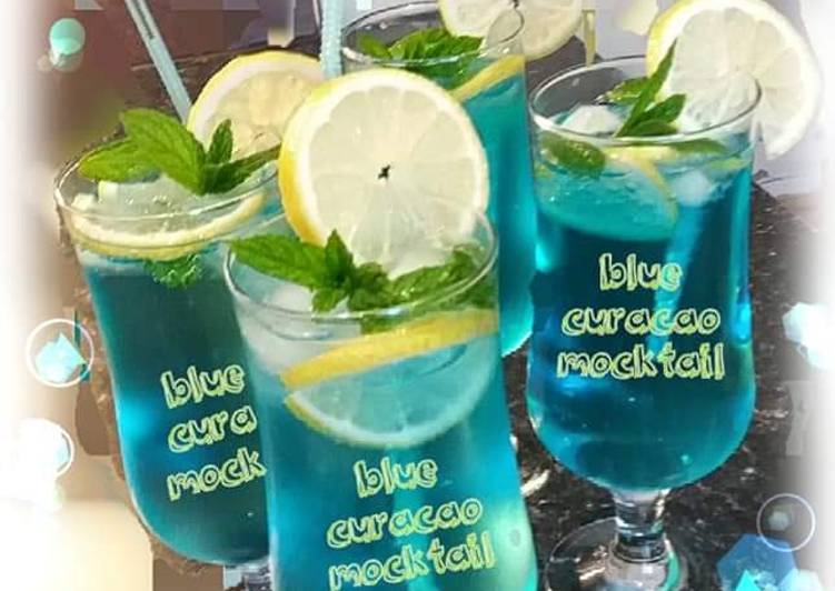 Recipe of Any-night-of-the-week 🍹💦Blue Curacao Mocktail💦🍹(non-alcoholic)