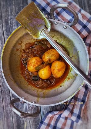 দেশি স্বাদে ডিম ভুনা রেসিপির প্রধান ছবি