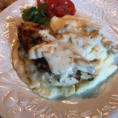 A picture of Garlic Butter Mushroom Stuffed Chicken.
