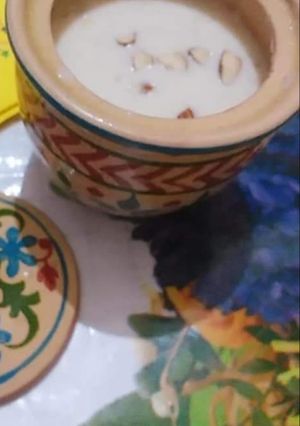 A picture of Almond kheer.