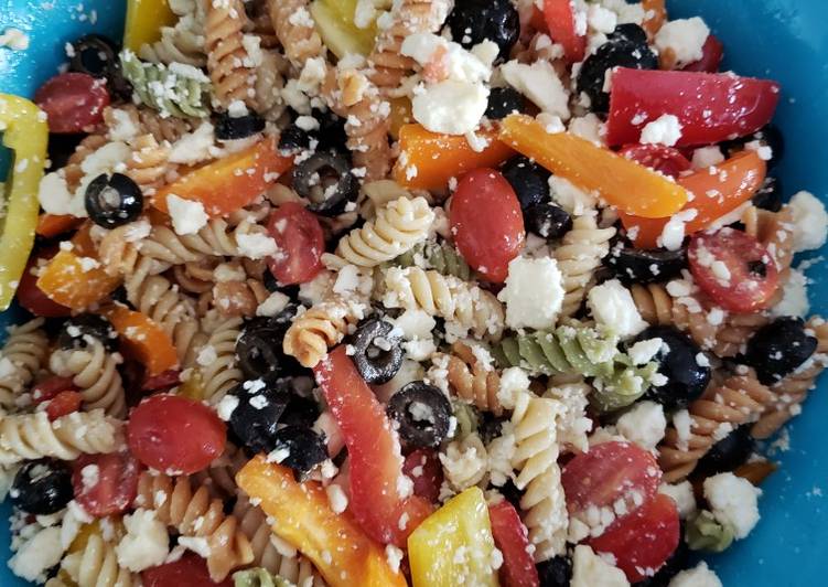 Easy Way to Make Delicious Mediterranean Pasta Salad