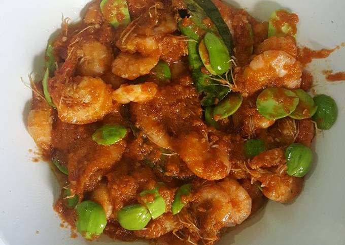 Balado udang pete pedas manis