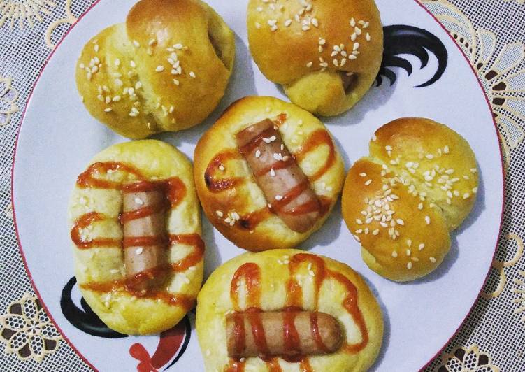 makanan Roti Unyil Isi Sosis (eggless) yang mengenyangkan