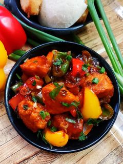 इडली मंचूरियन(idli manchurian recipe in hindi) रेसिपी मुख्य फोटो