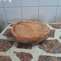 Una foto de Tarta semi integral de bondiola y queso