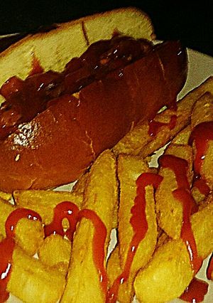 A picture of Tex's V.I.P. Hot Dog 🐷🍞.