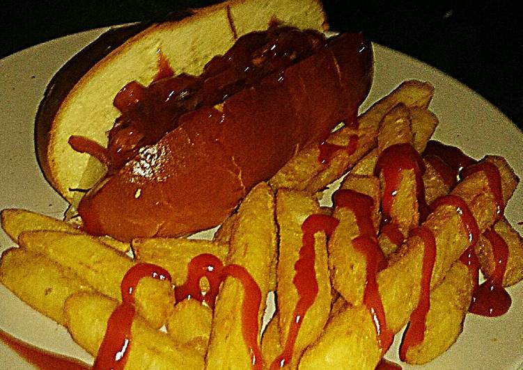 Recipe of Super Quick Homemade Tex&#39;s V.I.P. Hot Dog 🐷🍞