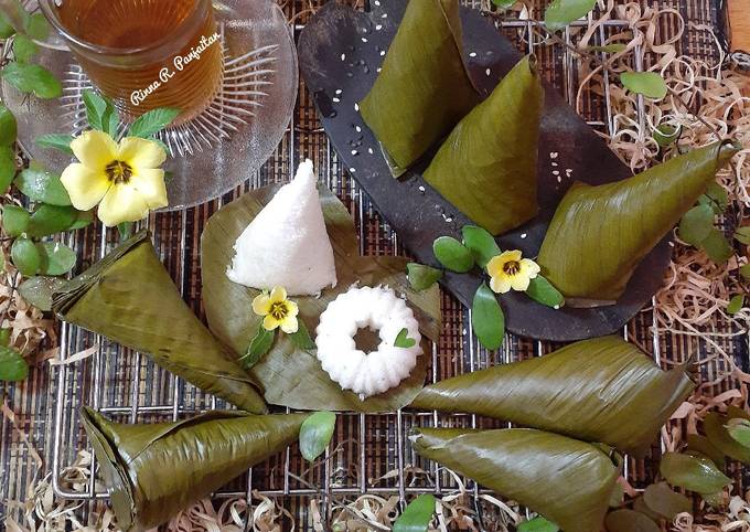 Kue Ombus-ombus Khas Batak Toba Tapanuli Utara, Sumatera Utara