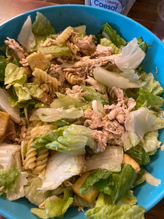 A picture of Caesar Salad Pasta.