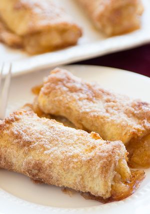 A picture of Apple Turnovers.