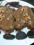 Salsa para los que saborean algo picante, salado y un poco dulzón, para todo tipo de usos, carnes y pastas rellenas