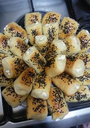 صورة لوصفة باتية بالجبنه الرومى والبيضه زى الافران بظبط واحلى كمام