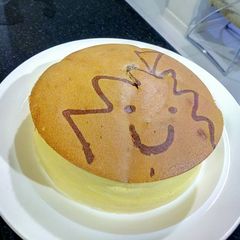 A picture of Japanese cotton cheesecake.