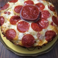 A picture of Pizza monkey bread.