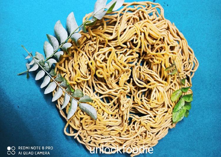 Recipe of Speedy Crispy Besan ki Sev