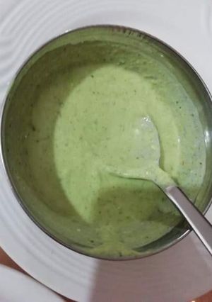 A picture of Garlic chutney.