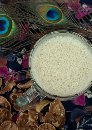 A picture of Walnut Sattu Shake/ Guilt-Free Protein Shake/ Without Sugar Protein Rich Healthy Drink 🍸.