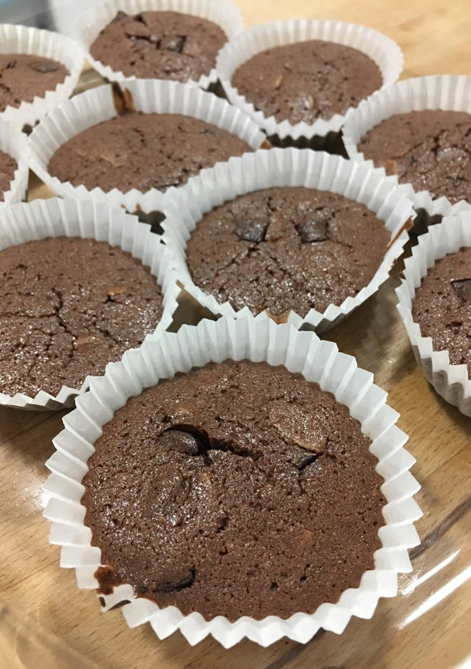 Una foto de Magdalenas de chocolate y almendras