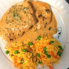 A picture of Lemon chicken in dill sauce.
