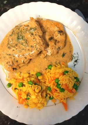 A picture of Lemon chicken in dill sauce.