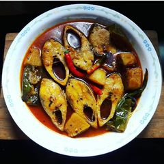 Hilsha fish curry A picture of Hilsha fish curry.