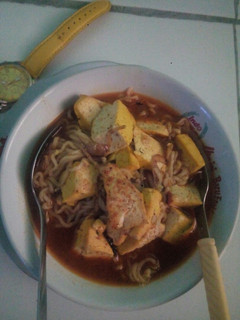 Foto resep Mie rebus tahu seblak