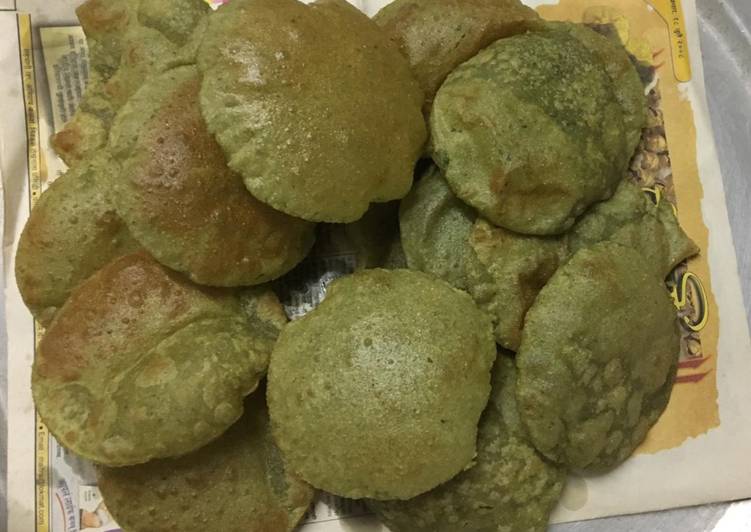 Simple Way to Prepare Speedy Palak Puri (spinach puri)
