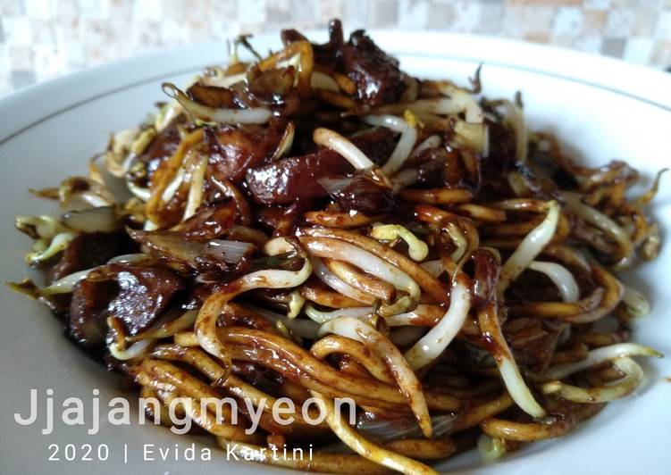 Jjajangmyeon