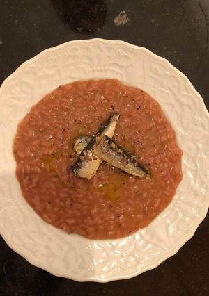 Foto di Risotto gustoso alle fragole con sardine di Alicante (senza burro)