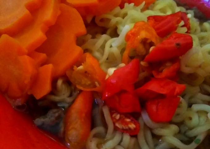 6 Cara Buat Mie Kuah Pedas Bumbu Sop Buntut Yang Lezat