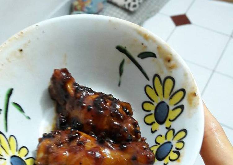 Proses meracik Spicy chicken dengan lada hitam yang nikmat