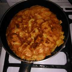 Una foto de Tortilla de papa y algo más