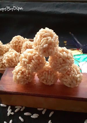 A picture of Murmura Ladoo (Puffed rice Ladoo).