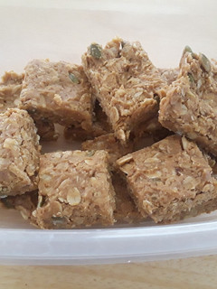 A picture of No Bake Peanut Butter Oat Bars.