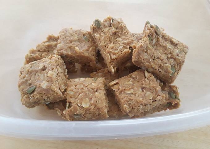 No Bake Peanut Butter Oat Bars