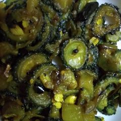 A picture of Ucche begun bhaja(bitter gourd brinjal fry).
