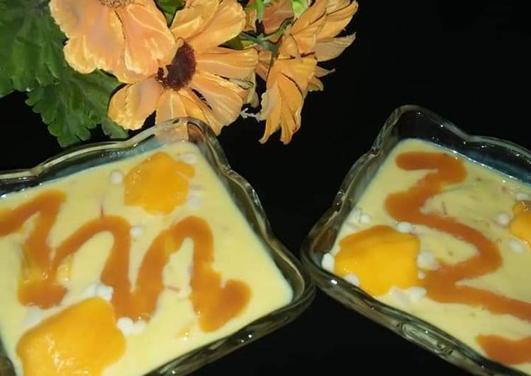 Recipe of Award-winning Mango caramel smoothie