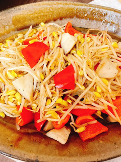 豆芽菜炒紅椒杏鮑菇 的食譜成品照片