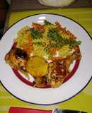 Pollo a la naranja con fideo a la manteca