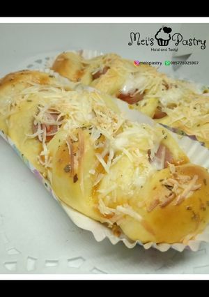 Foto resep Caterpilar Sausage Bread