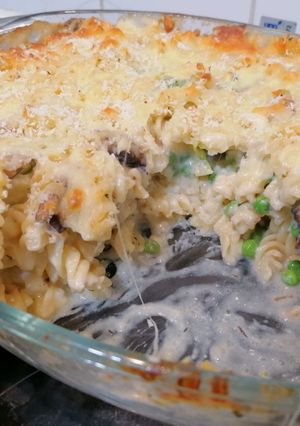 A picture of Creamy pasta bake.