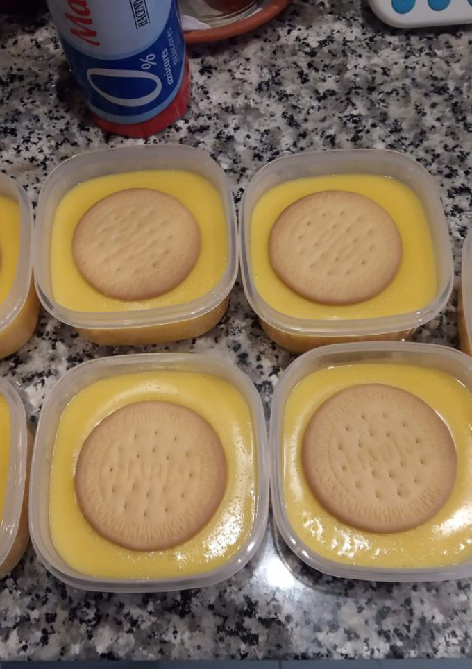 Una foto de Flan Potax con galletas a tú gusto