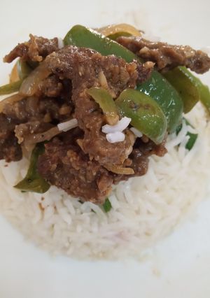 A picture of Dry beef chilli.