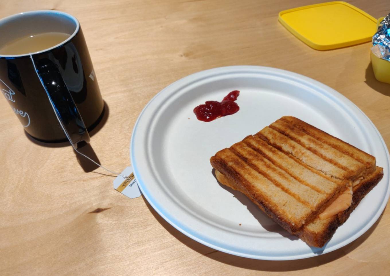 Quick Tomato Sandwich