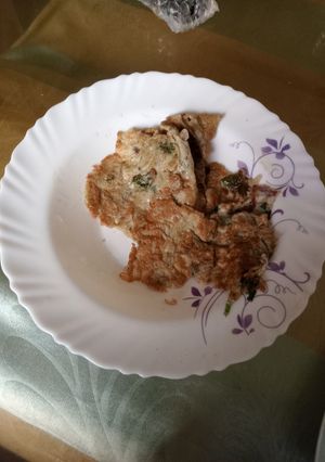 A picture of Methi omelette.