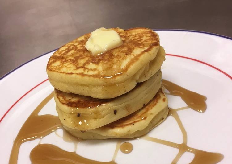 How to Prepare Quick Buttermilk Pancakes