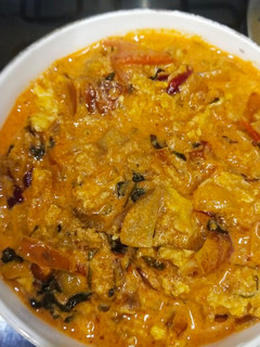 10 மினிட்ஸ் ஈஸி முட்டை கிரேவி(easy egg gravy recipe in tamil) செய்முறை முக்கிய புகைப்படம்