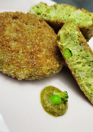 Foto di Hamburger (mini) di broccoli,piselli e pesto🌱